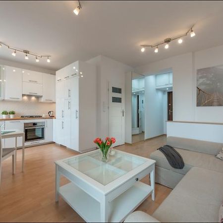 P&O Apartments Bialobrzeska วอร์ซอ ภายนอก รูปภาพ